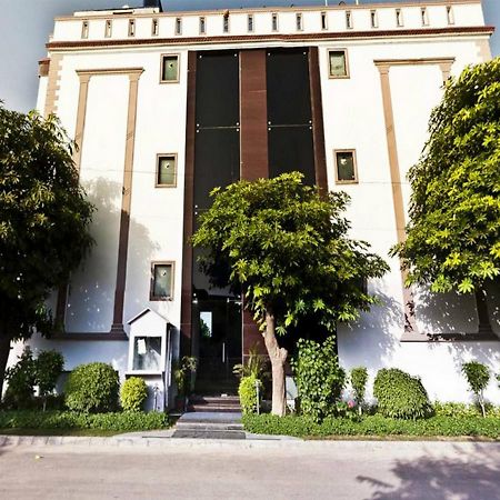 Maxfort Greenwood City Gurgaon Exterior photo